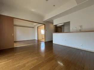 ワインウェル【502号室】の居間