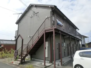 レシア栄の画像