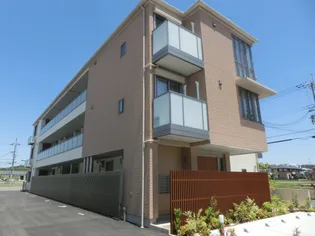 シャーメゾンきたの画像