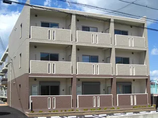 クイーンズコートF【2階】の外観