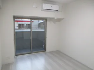 MISTRAL姫路駅前Ⅴ忍町【8階】の居間