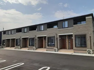 lovely【1階】の外観