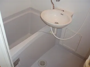 レオパレスアドリア館【204号室】の風呂