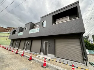 ガレージロタス砥堀【2号室】の外観