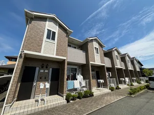 ロイヤルシャトーM【2階】の外観