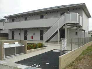 丸萬三番館の画像