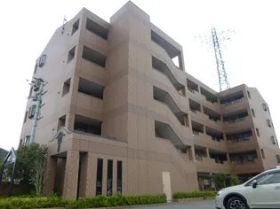 ロイヤルヒルズ青山【3階】の外観