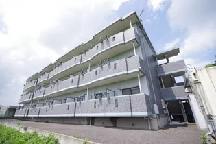 ラ・セゾン・イシバシII【1階】の外観