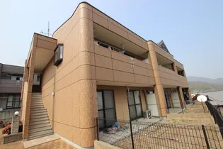 プレザンス西山本【2階】の外観