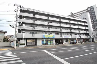 シェソワホリオ【2階】の外観