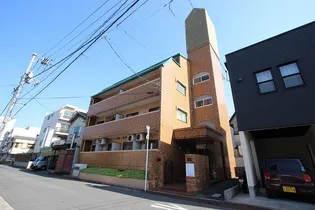 ラ フォーレ鷹の画像