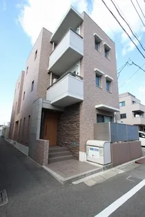 ルリアンオカモトの外観