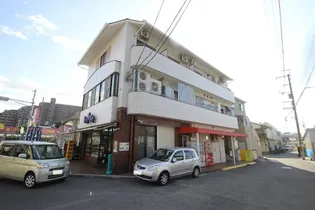 スコールビルの画像