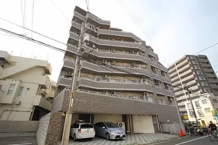 ロイヤルパレス東観音【6階】の外観