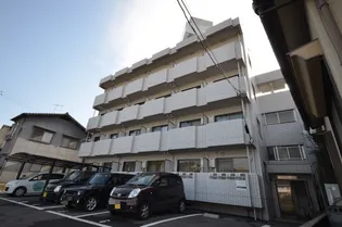 ロイヤルメゾン古江【3階】の外観