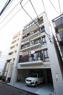 山鶴ビル【3階】の外観