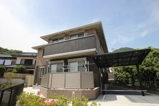 アザレア【1階】の外観