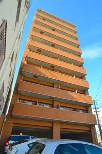 第20友建ビルの外観