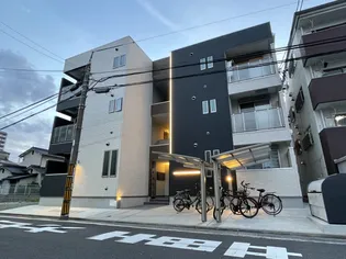 REGALESTPREMIUMの外観