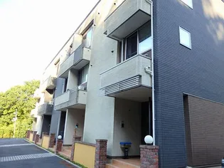 カーサエン【1階】の外観