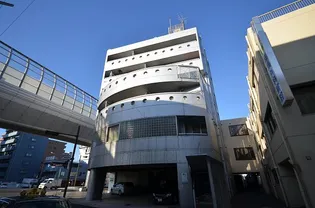 シリンダーハウス【3階】の外観