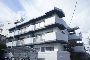 ヴィラ城山【1階】の外観