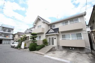 コーポM&Hの外観