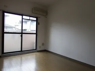 レジデンス新木【3階】の居間