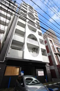 LION鶴見の外観