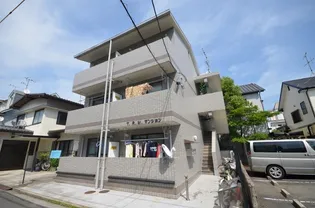 T.R.M.マンション【1階】の外観