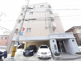 アヴニール東雲【2階】の外観