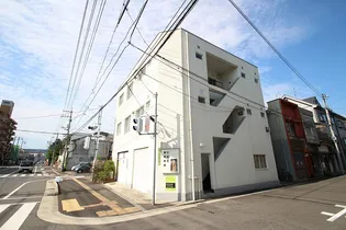 小中ビルの画像