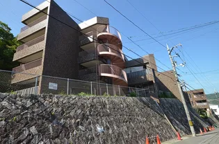 ライオンズマンション広島【4階】の外観