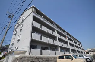 ウイングマンション【3階】の外観