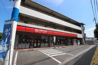 免出ビルの画像