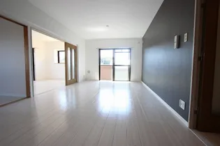 スカイビュー高須台【3階】の居間