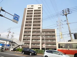 プレジールジョイ西原の外観