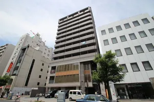 ロアール並木通りの外観