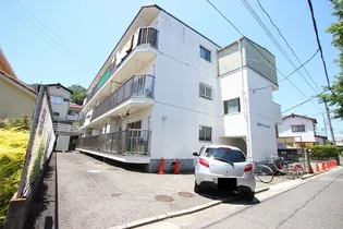 高岡マンションの画像