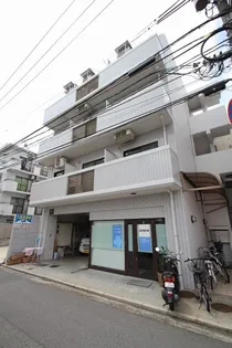 fleeceビルの外観