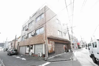 片岡ビル【3階】の外観