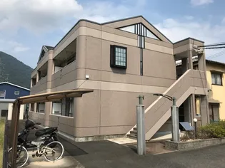 アスパラ館【2階】の外観