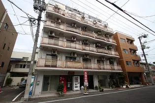 サンピアマンション【5階】の外観