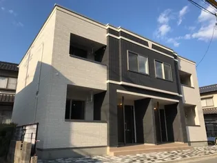 キューブ亀山の画像