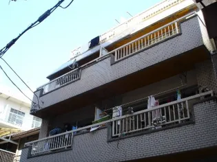 山本マンションの外観