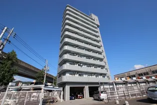 アストラルヤマナカの画像