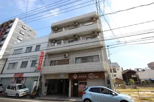 高本ビル【3階】の外観