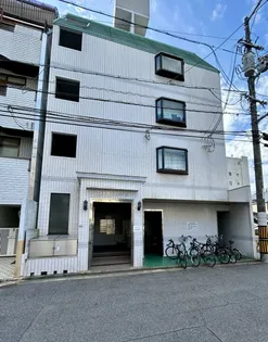 アスプロパラティ8の外観