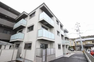 ヴィラセントラルB棟【2階】の外観