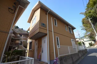 ヴィラシーンB棟【1階】の外観